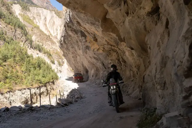 Nepal Motobiking ride photo, Manang Valley